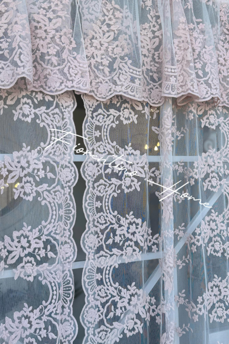 Vetrage in pizzo Royal con mantovana rosa - 60x155 cm  - Charme Home Textile